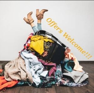 Like this listing to be notified when I go live 💜